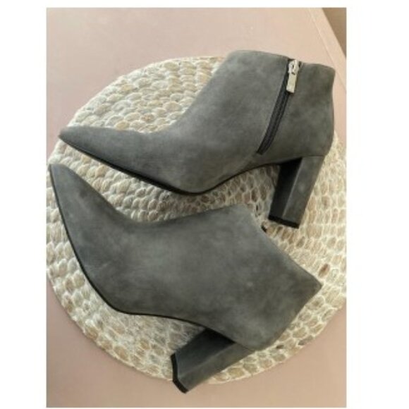 IVANKA TRUMP GRAY SUEDE HIGH HEEL BOOTS - Picture 1 of 8
